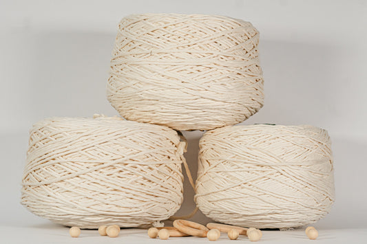 Macramé en Grande: ¡6 Kilos de Hilo!