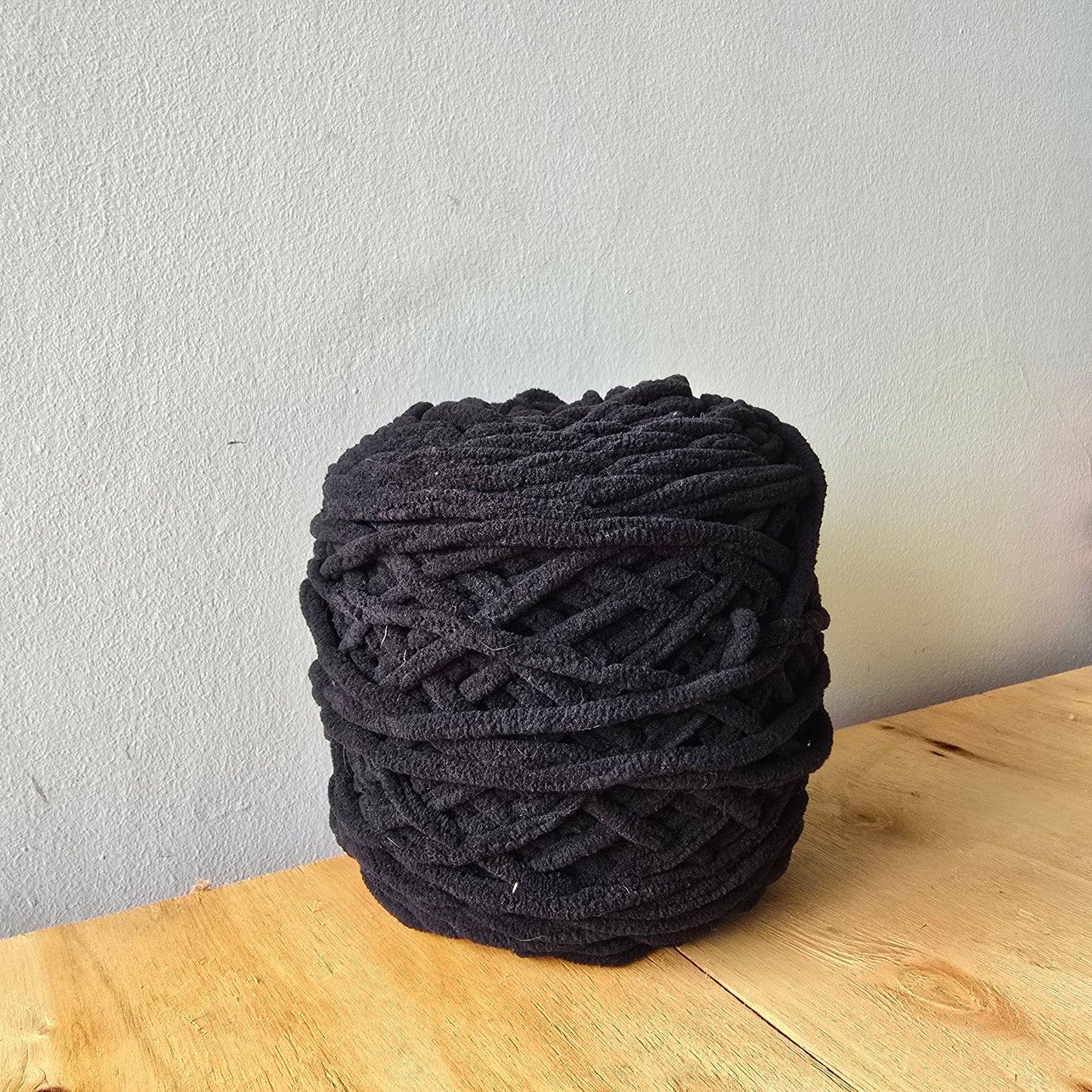 Amity Chunky - Lana Chenille Premium - Hilo Peluche Amigurumi