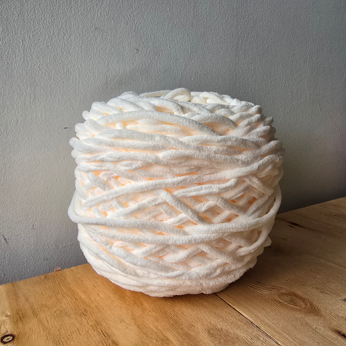 Amity Chunky - Lana Chenille Premium - Hilo Peluche Amigurumi