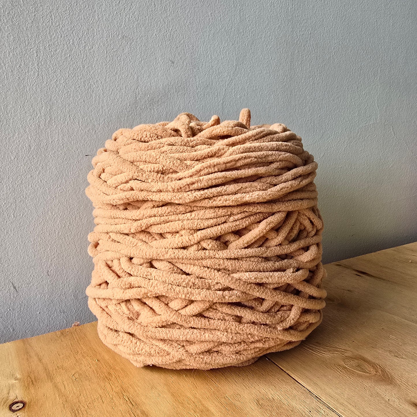 Amity Chunky - Lana Chenille Premium - Hilo Peluche Amigurumi