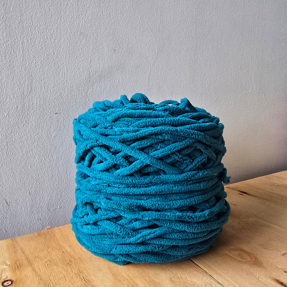Amity Chunky - Lana Chenille Premium - Hilo Peluche Amigurumi