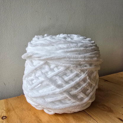 Amity Chunky - Lana Chenille Premium - Hilo Peluche Amigurumi