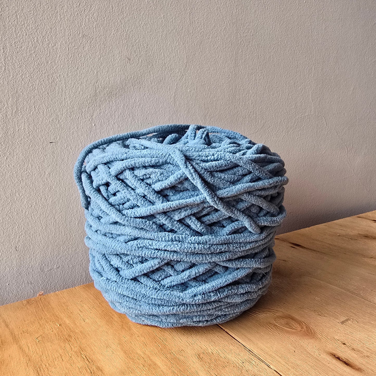 Amity Chunky - Lana Chenille Premium - Hilo Peluche Amigurumi