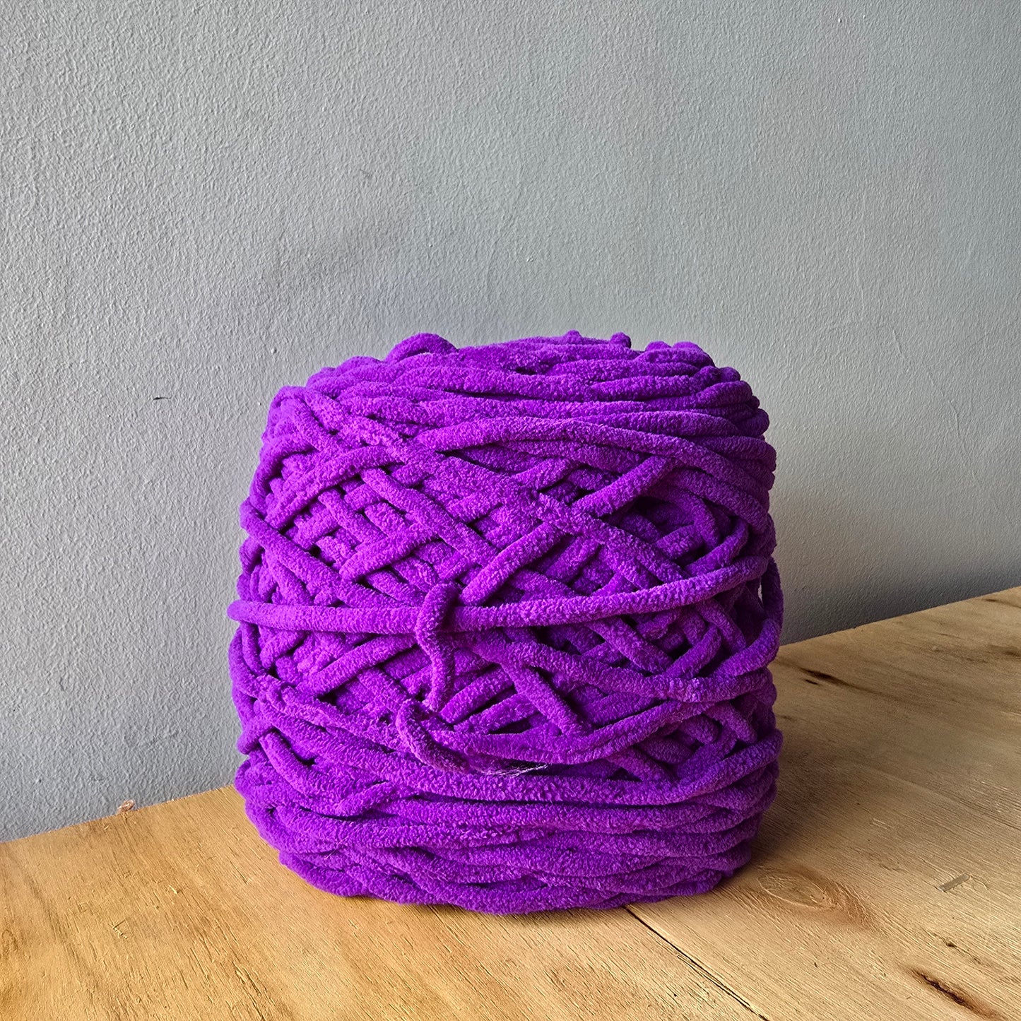 Amity Chunky - Lana Chenille Premium - Hilo Peluche Amigurumi
