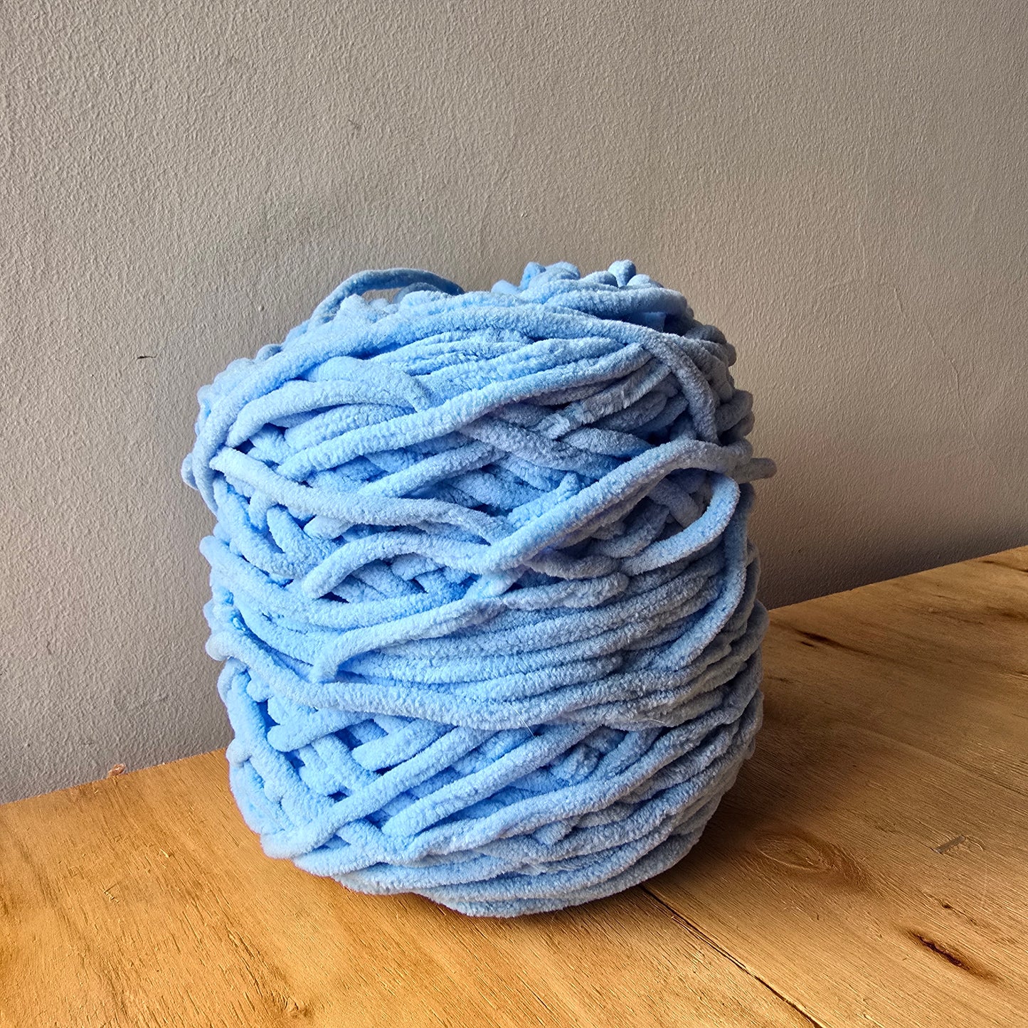 Amity Chunky - Lana Chenille Premium - Hilo Peluche Amigurumi